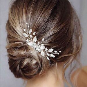 Elegant Silver Hair Accessory